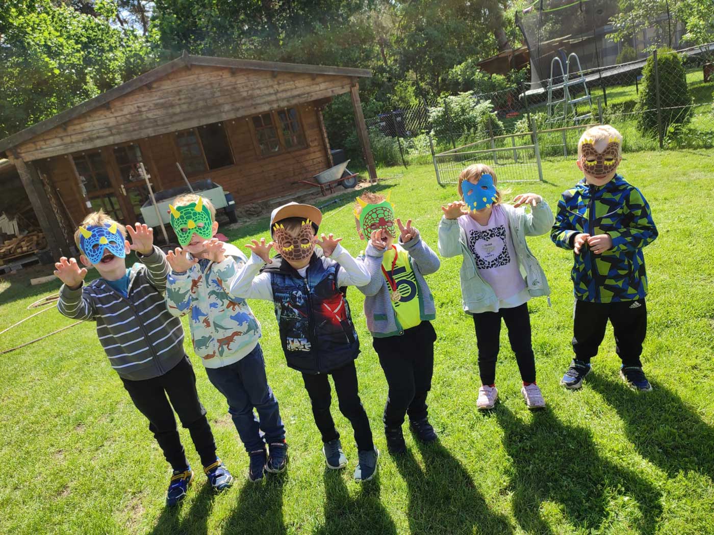 Mottoparty Dino  Superheld-Einschulung-Birthdaybuddys-Kinderanimation-Kinderbetreuung-Kindergeburtstag-Oranienburg-Kinderparty